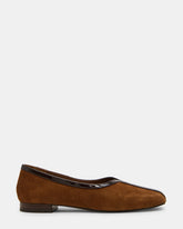 DORELIA CHESTNUT