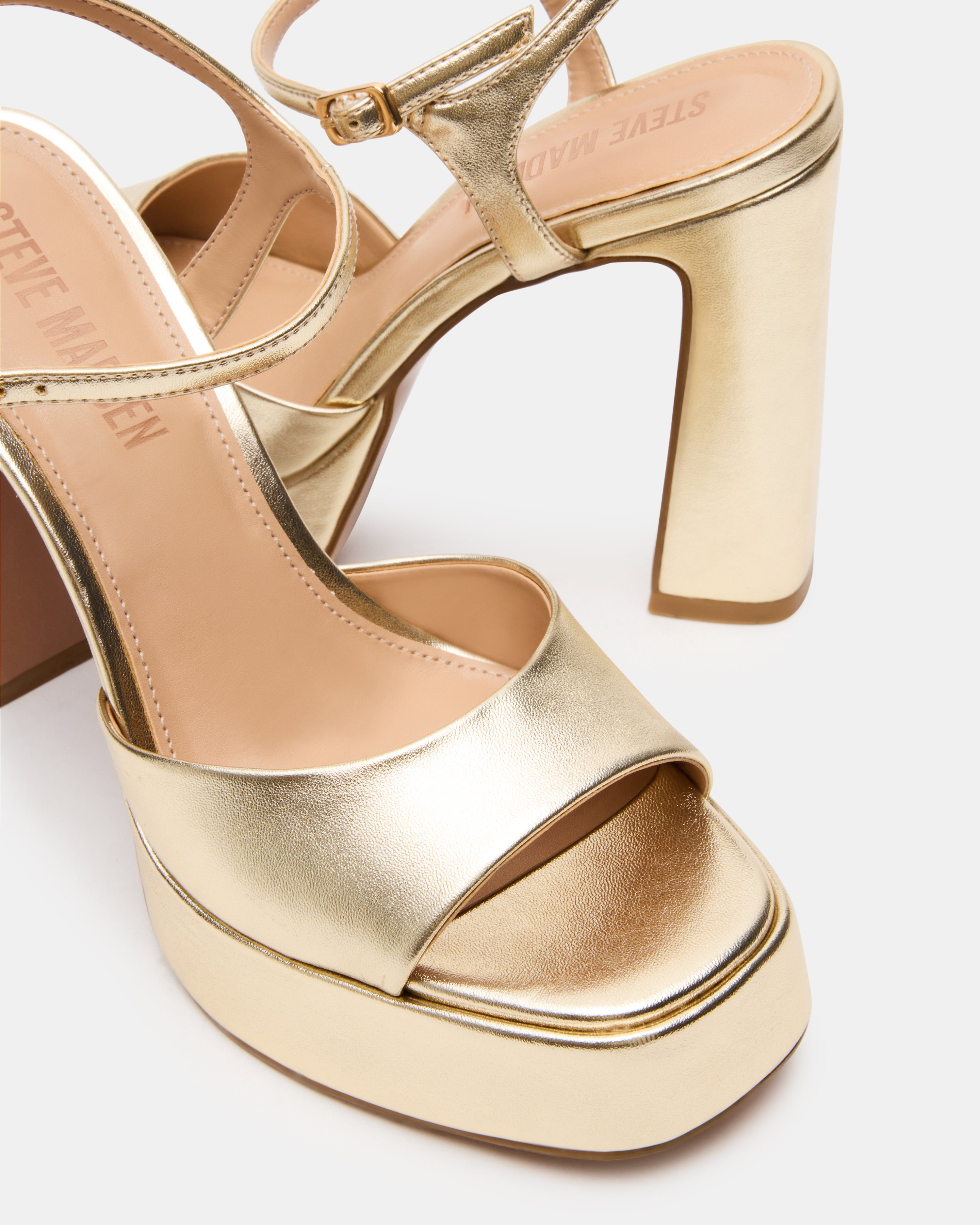 LIANDRA CHAMPAGNE