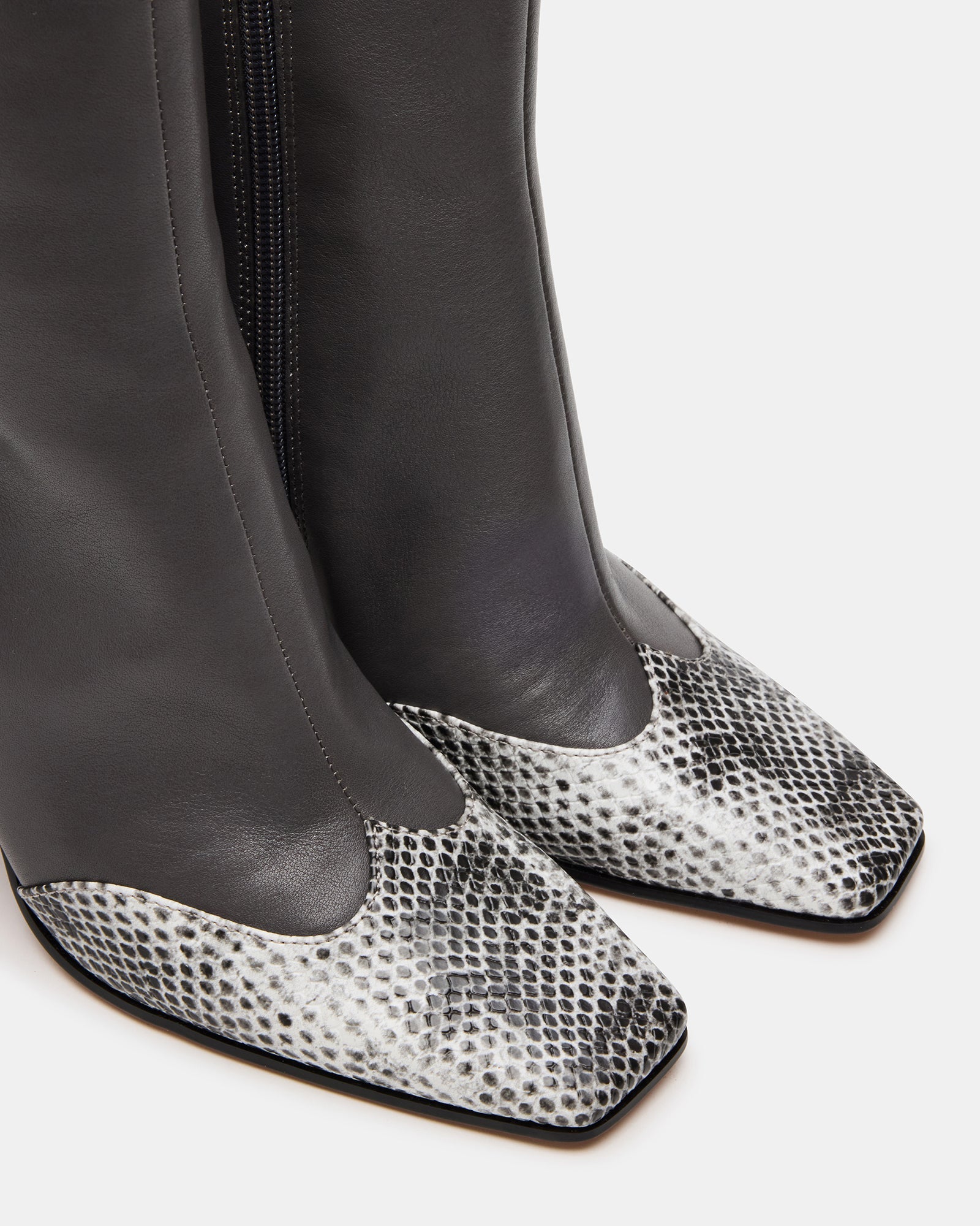 LYLE GREY LEATHER